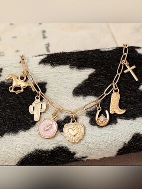 Country Western Boho Cowboy Charm Necklace; Gold Heart Horse Link Chain